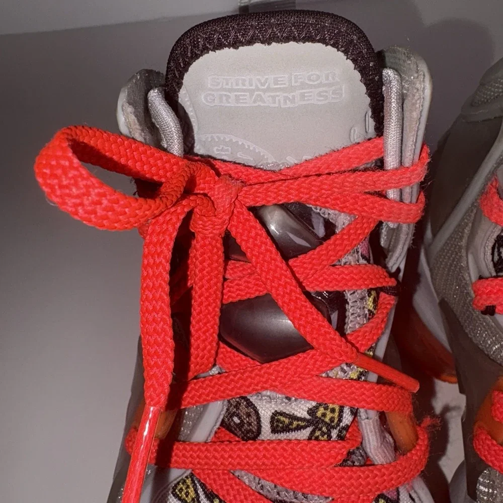 Nike lebron 19